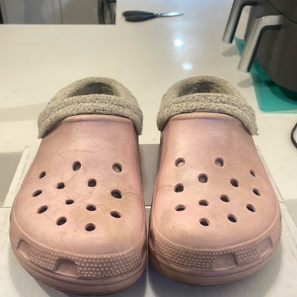 Pink Crocs with Removable Lining